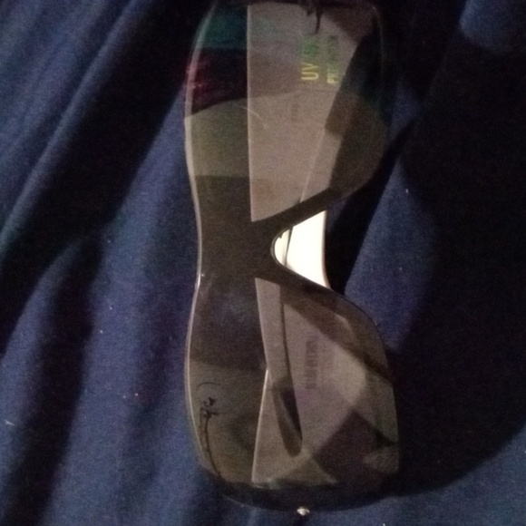 Black furry hoodie sweater - Picture 3 of 4